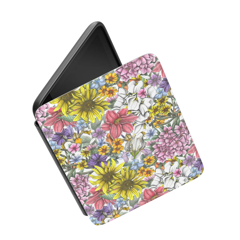 In-Summer | Cecilia Battaini Artist Collab Kindle Hand Strap Folio Case